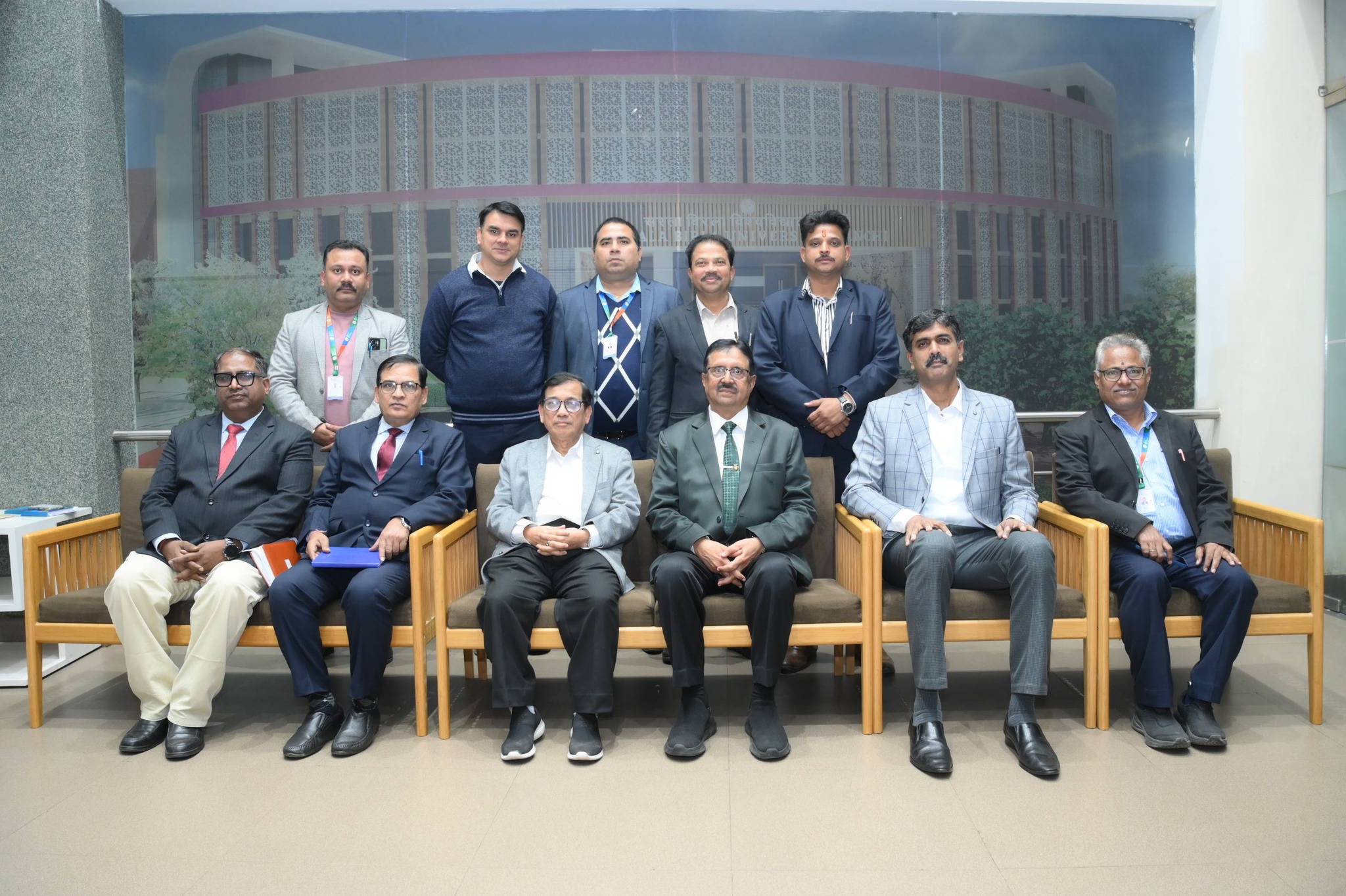 Expert Talk on “Achieving Excellence in Commerce & Management Education”